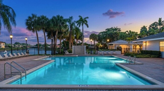 Photo - 18226 Mediterranean Blvd Unit 5-16