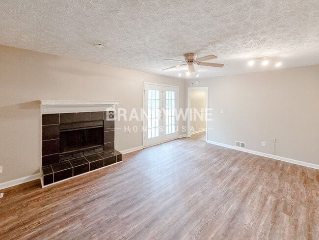 Photo - 112 Valerie Ct