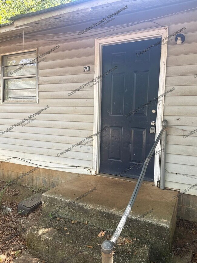 Photo - 712 English St Unit 710