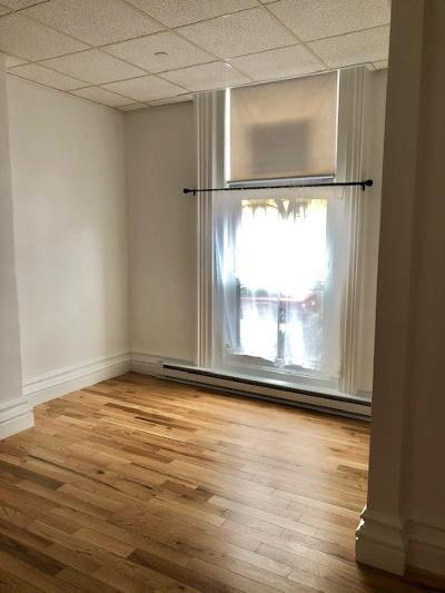 Building Photo - 405 Beacon St Rental