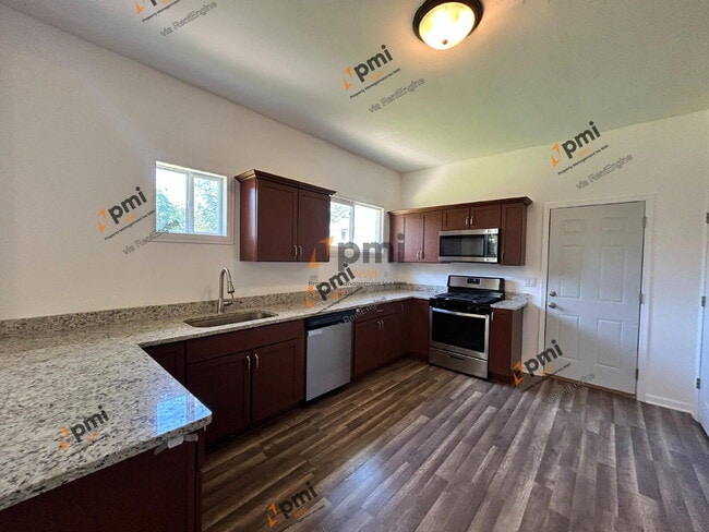 Photo - 13328 Edison St