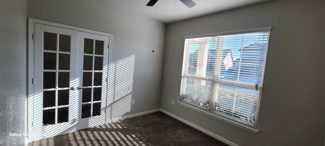 Photo - 5823 Bridle Bnd