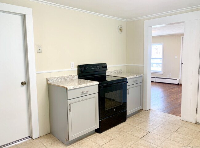 Photo - 132 N Elm St Unit U2