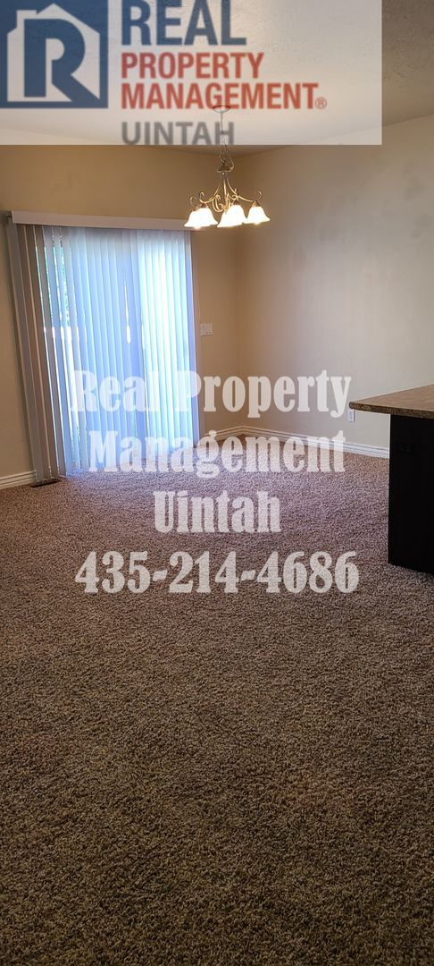 Photo - 3 bed 2.5 bath townhome in Fox Run