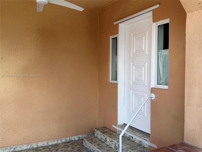 Photo - 431 Tamiami Blvd