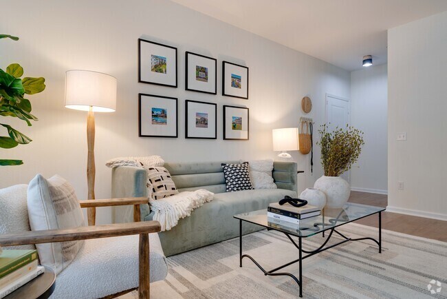 2BR,2BA - 1,193SF