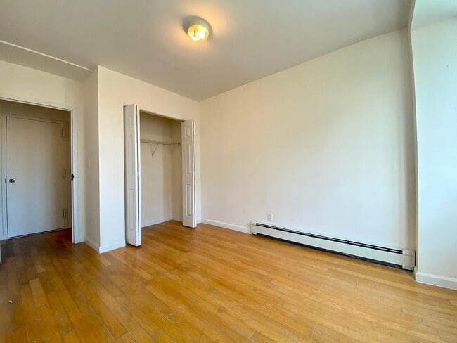 Photo - 4125 Kissena Blvd Unidad 4B