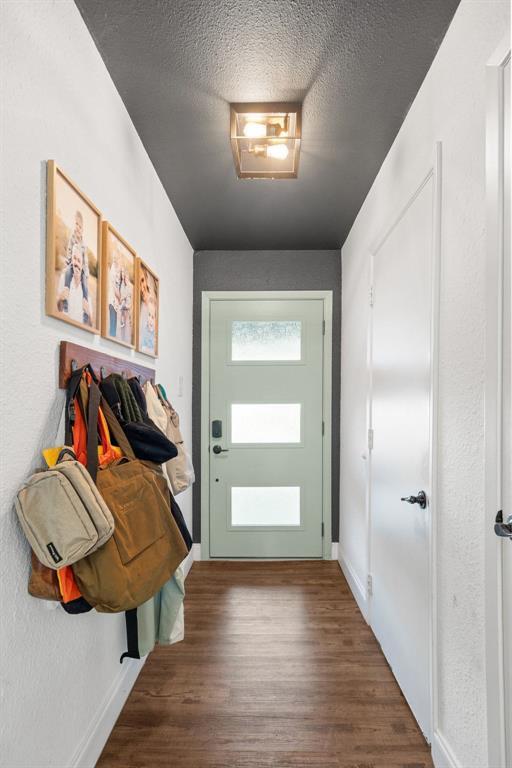 Photo - 705 Russet Valley Dr