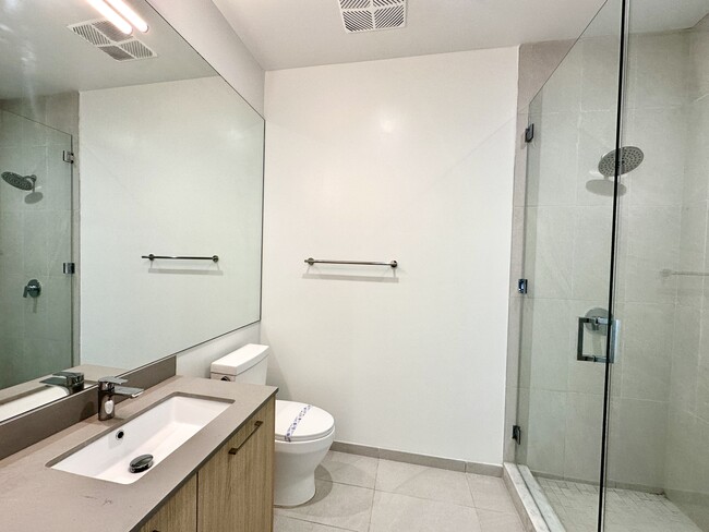 Photo - 120 NW 31st St Unit A10