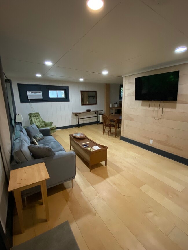 Photo - 225 S Germantown Rd Unit B