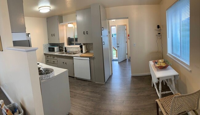 Photo - 125 S 8th St