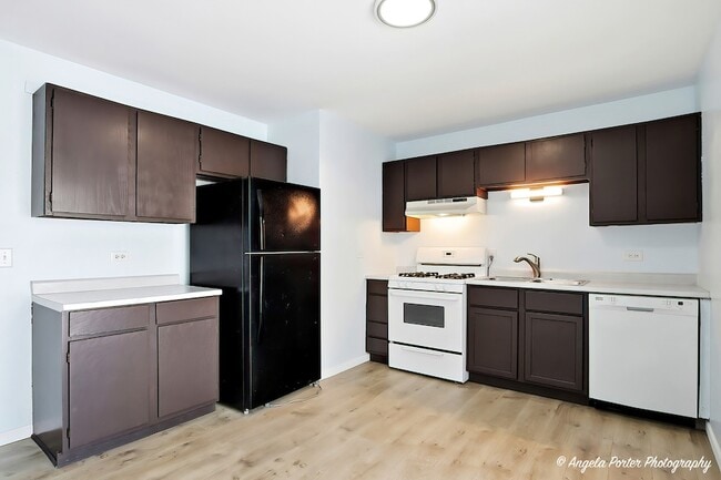 Photo - 831 Washington St