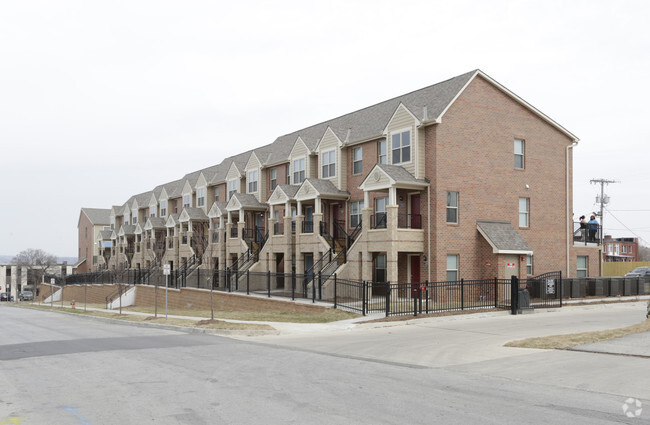 Rose Hill Townhomes - Rose Hill Townhomes