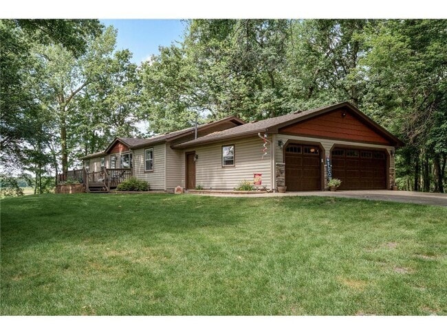Building Photo - 17667 Oakland Dr NE Rental