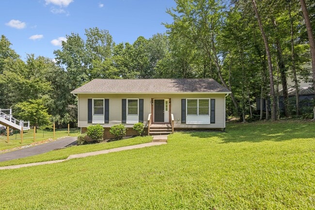 Building Photo - 20 Cherry Laurel Dr Rental