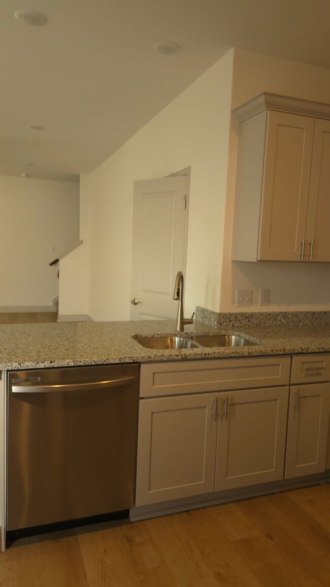 Building Photo - 7544 Briarwood Pass Rental