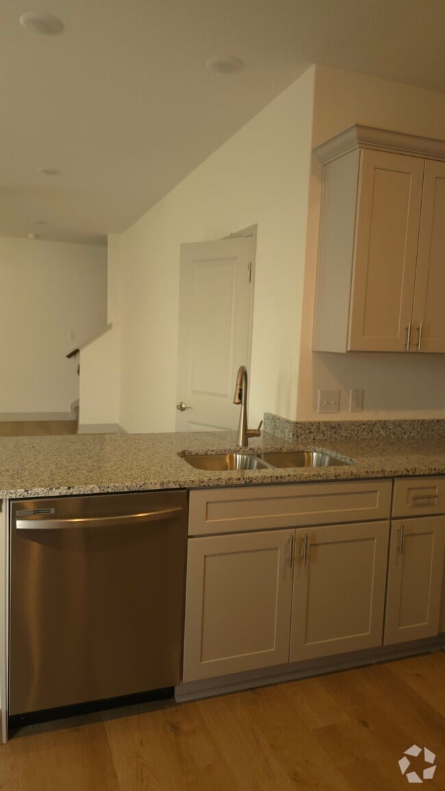 Building Photo - 7544 Briarwood Pass Rental