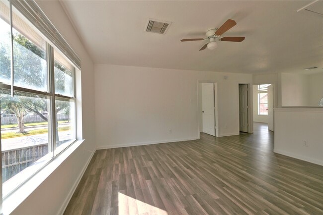 Photo - 3802 Harris Mill Dr