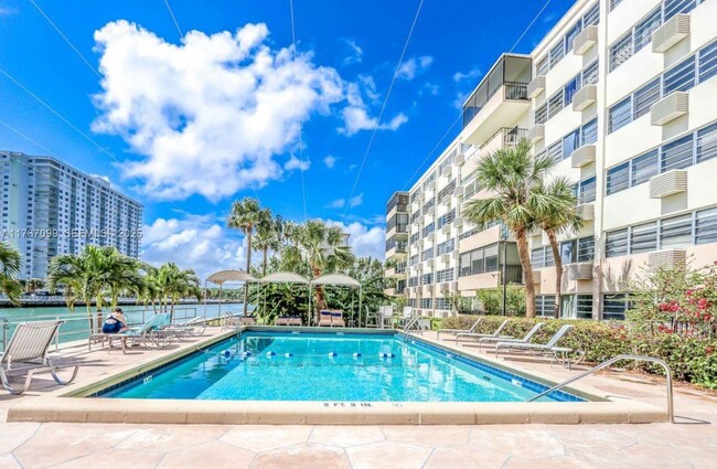 Photo - 220 Kings Point Dr Unit 106