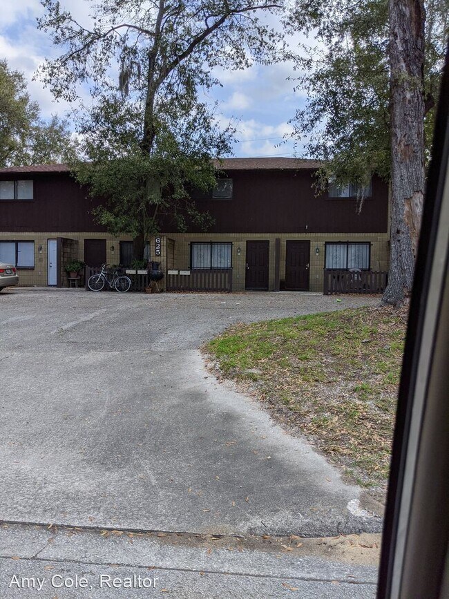 Two Bed Student Houses for Rent Near University of Florida OffCampus