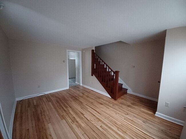Photo - 515-517 S Market St Unit 515