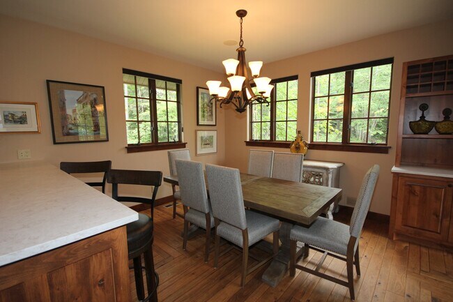 Photo - 1141 Meadowlark Ln