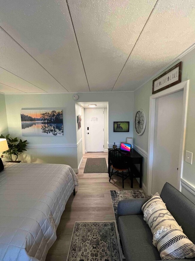 Photo - Cedar Lodge-103 Unit 103