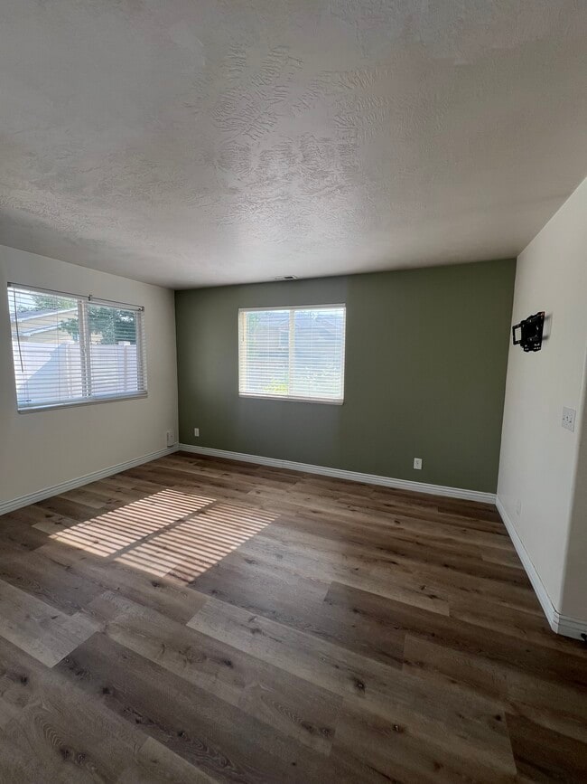 Photo - 4712 W Italian St