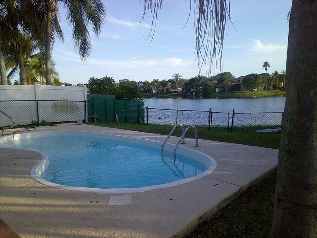 Building Photo - 19250 NW 22nd St