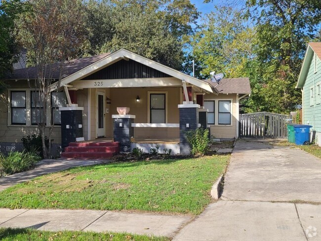 Building Photo - 325 Queen Anne Ct Rental