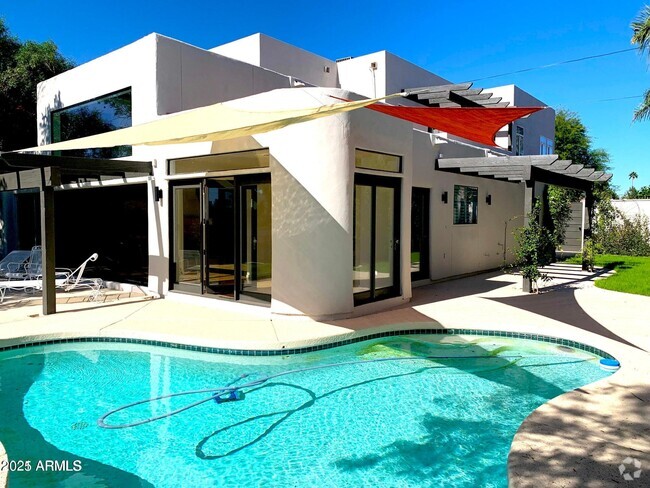 Building Photo - 7613 E Vía Del Reposo Rental