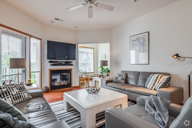 2BR, 2BA - 1,350SF - Living Room - 625 Shepherd Ct