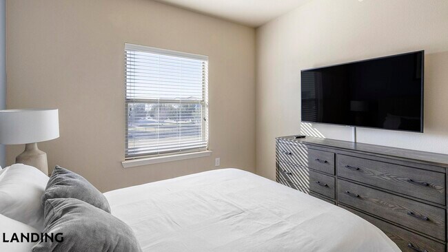 2155 Arkansas Ln Unit 1306