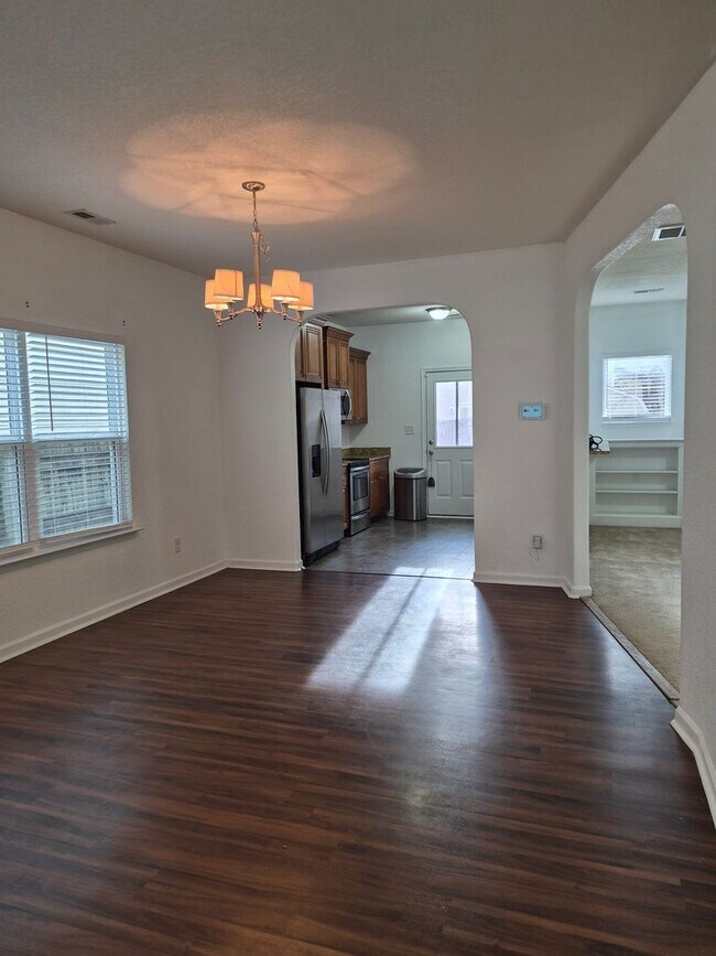 Photo - 1723 Fisher Ave