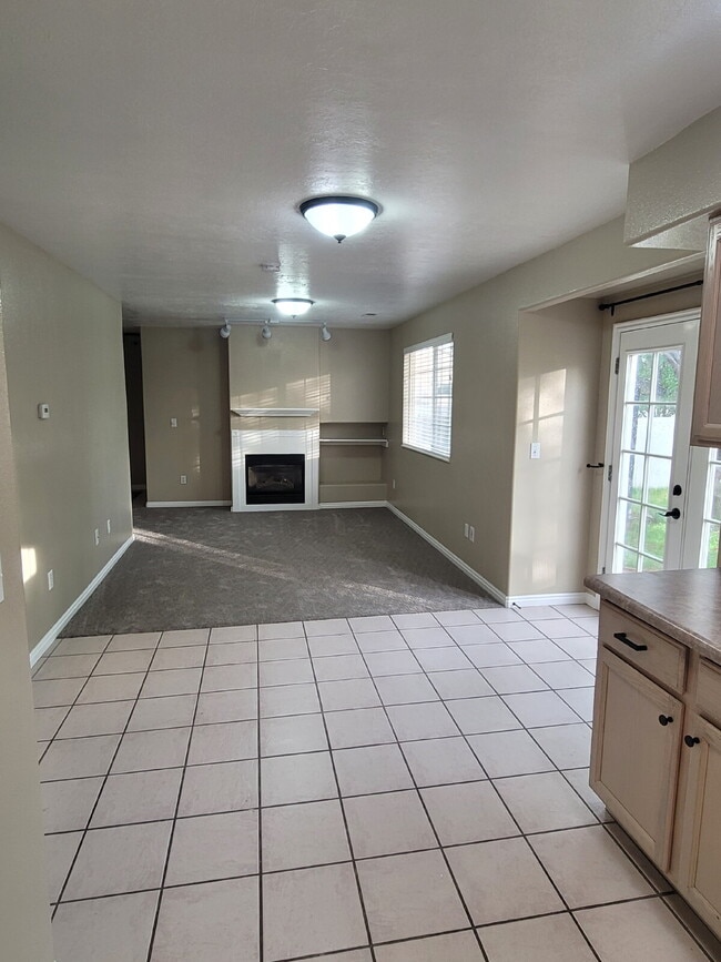 Photo - "Spacious 5-Bedroom home with 3.5 Baths and fenced yard!"
