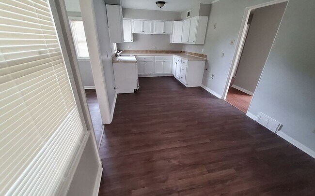 Photo - 1253 Dogwood Dr