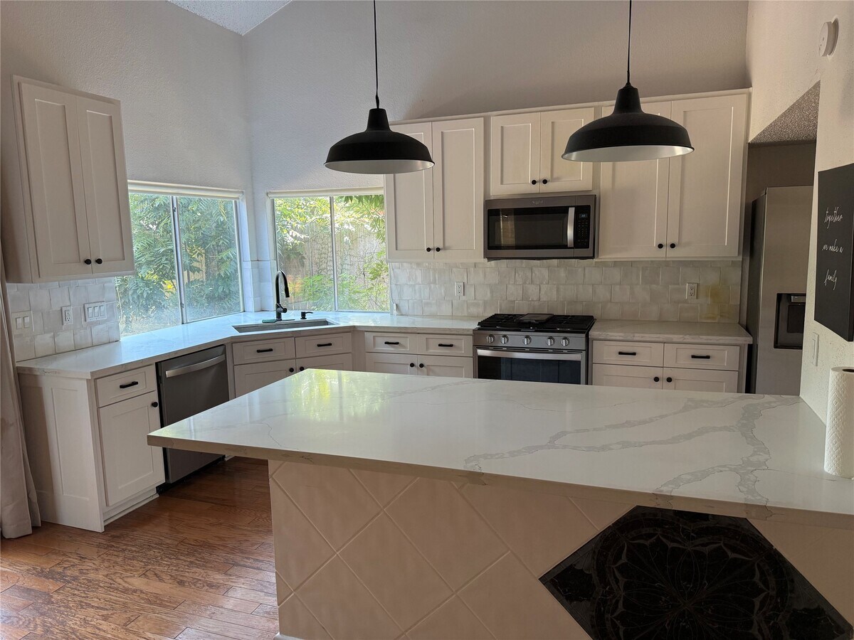 Photo - 2018 Woodstream Blvd