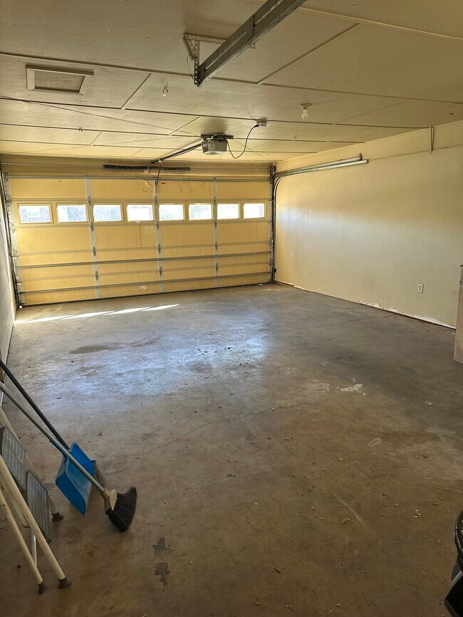 Photo - 1606 Nolan St Casa