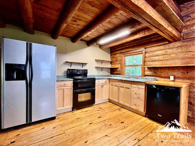 Photo - 3 BED/2 BATH CABIN NEAR OSCEOLA LAKE
