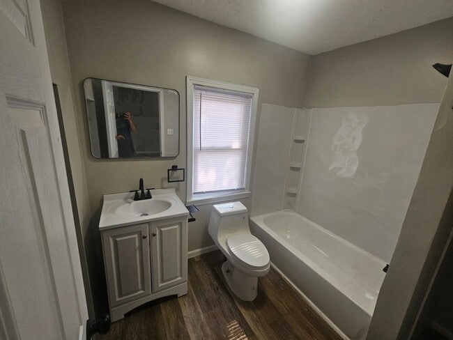 Photo - 7310 Camden Ave Unit Upper
