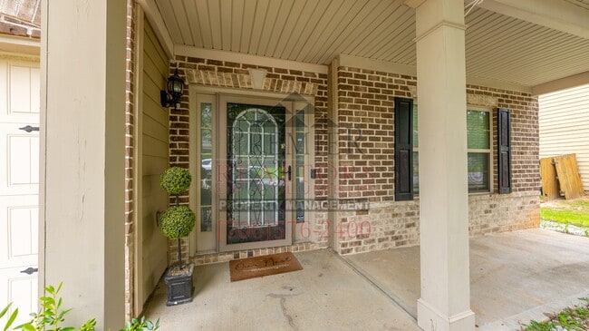 Photo - 306 Irish Ln