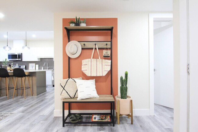 Photo - 9336-9398 98 St NW Unit ID1308595P