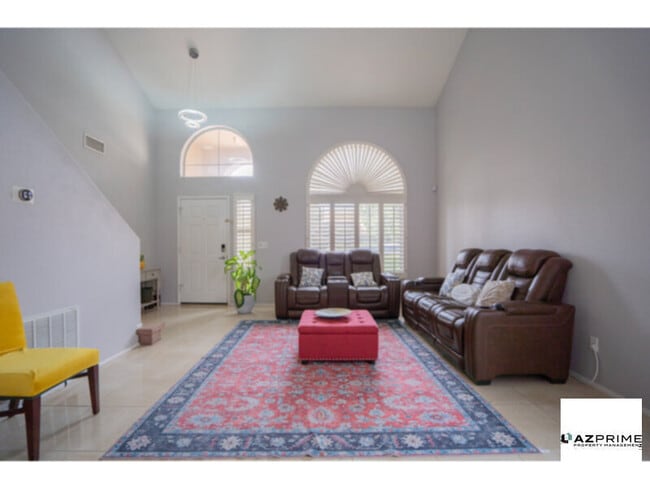 Photo - This charming and spacious 4/2.5 single family Phoenix house is perfect for comfortable living!