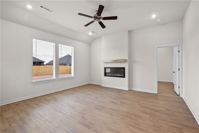 Photo - 391 W Branta St