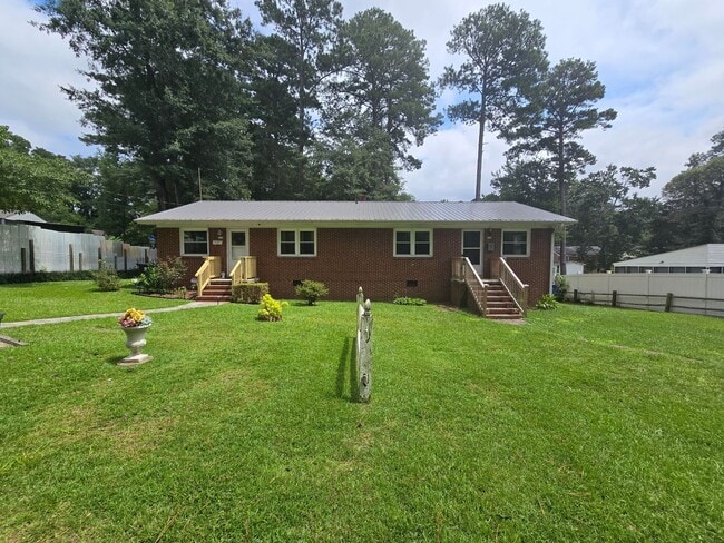 Building Photo - NEW LISTING!!!!! Rental