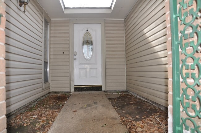 Photo - 16454 Hickory Knoll Dr