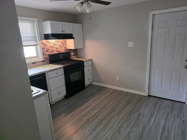 Photo - Now Available – Spacious 4 Bedroom Home in Granite City!