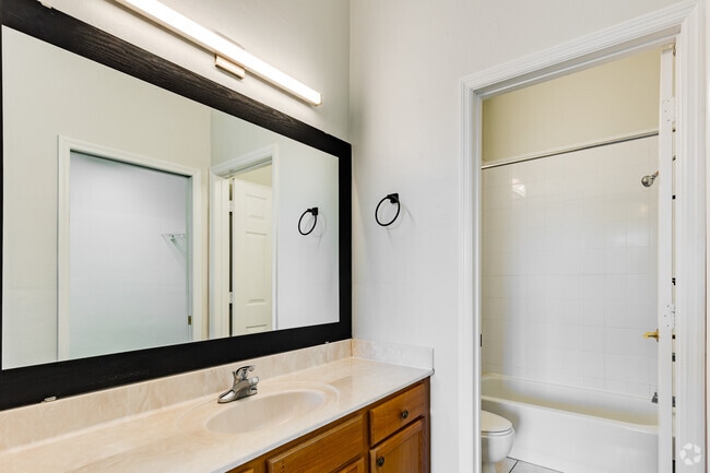 2 BR, 2 BA - 1,500SF - Magnolia Parke