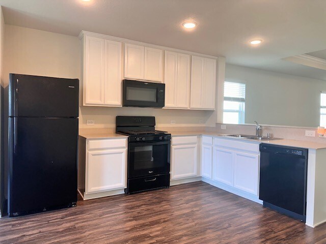 Photo - 5627 Savanna Pasture Rd House