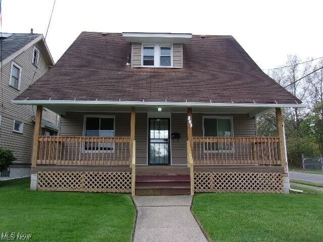 Photo - 203 Marmion Ave